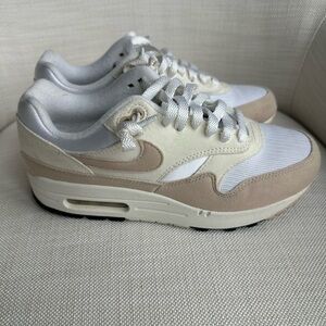 Nike Women's Cream and White Sneakers